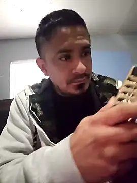 Burrrucecold00 online show from February 13, 9:49 pm