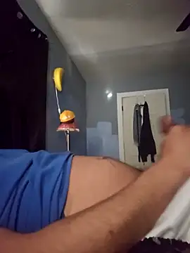 Burrrucecold00 online show from March 11, 2:18 pm