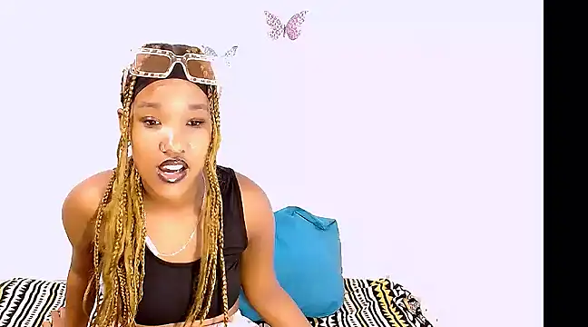 EroticSexyPrada online show from March 10, 8:48 am