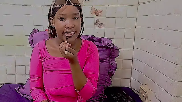 EroticSexyPrada online show from February 21, 4:52 pm