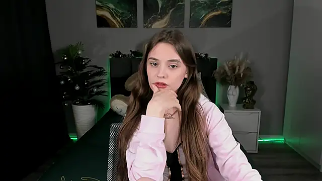 Snapshot of RayWillliams chatting on January 29, 12:22 am RayWillliams online show from January 29, 12:22 am