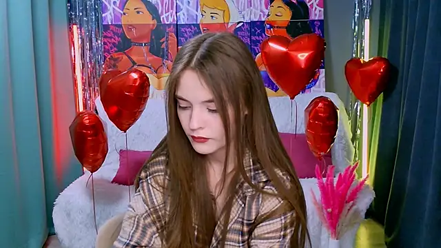 Snapshot of RayWillliams chatting on March 6, 11:53 pm RayWillliams online show from March 6, 11:53 pm