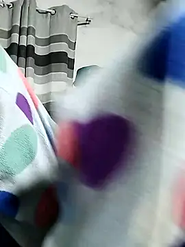 bubblendz1988 online show from March 13, 4:46 pm