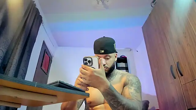 dereckgreen online show from October 7, 1:03 am