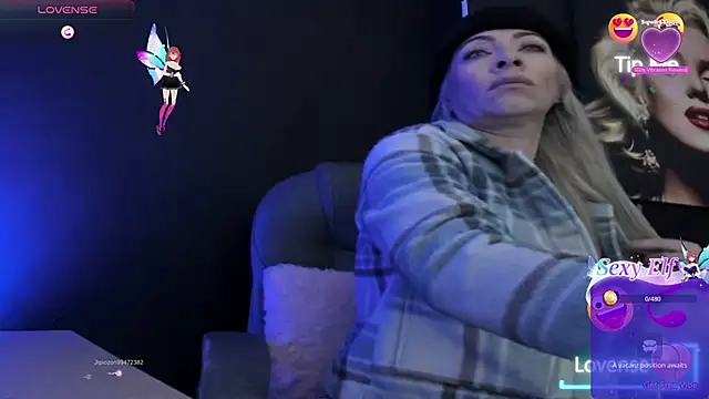 viktoria davis  online show from December 17, 12:16 am