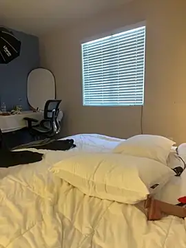 ha888we online show from October 18, 3:57 pm