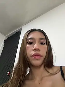 Snapshot of zoe_storm chatting on January 19, 7:47 pm zoe storm online show from January 19, 7:47 pm
