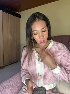 zoe storm online show from April 20, 10:44 pm