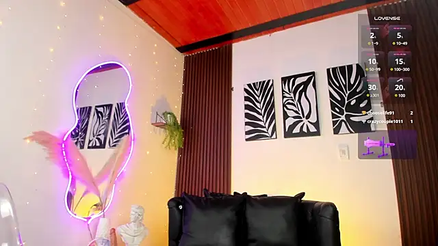 Snapshot of Georgina_caruso chatting on February 11, 11:22 pm Georgina caruso online show from February 11, 11:22 pm