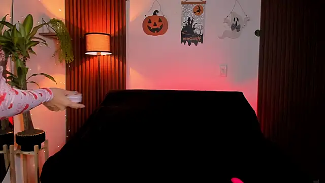 Snapshot of Georgina_caruso chatting on October 17, 9:56 am Georgina caruso online show from October 17, 9:56 am