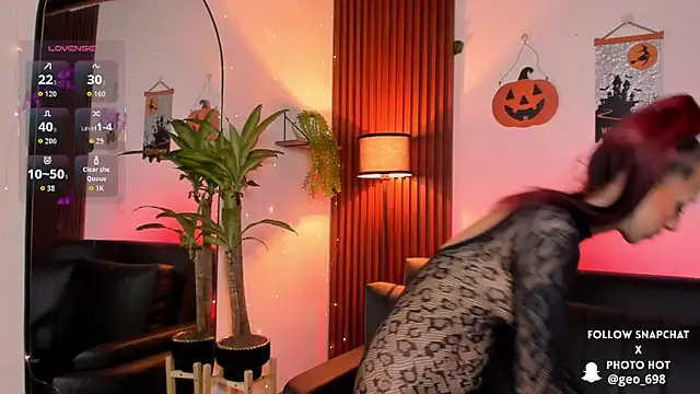 Snapshot of Georgina_caruso chatting on October 28, 3:32 am Georgina caruso online show from October 28, 3:32 am