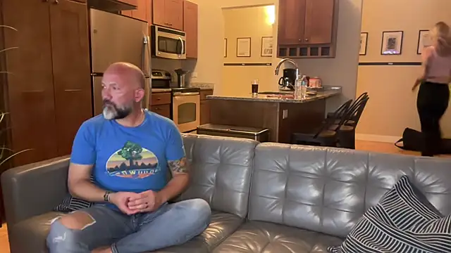 Snapshot of Officiallyonlytams chatting on November 4, 1:59 am Officiallyonlytams online show from November 4, 1:59 am