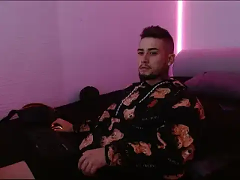 Snapshot of Lliam_2 chatting on January 20, 11:56 am Lliam 2 online show from January 20, 11:56 am