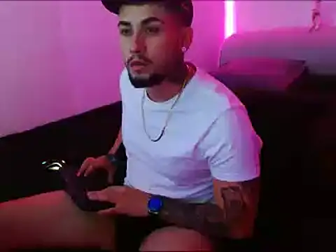 Snapshot of Lliam_2 chatting on January 26, 6:07 am Lliam 2 online show from January 26, 6:07 am