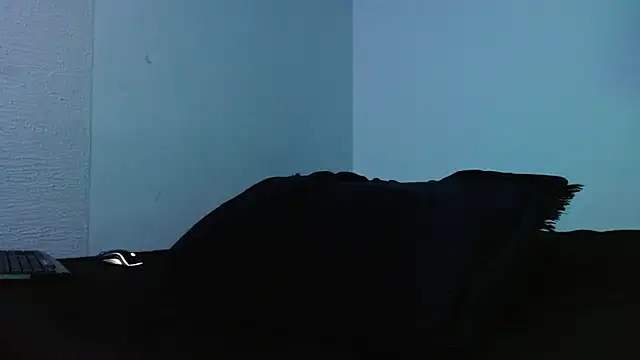 Snapshot of Lliam_2 chatting on September 27, 5:23 am Lliam 2 online show from September 27, 5:23 am