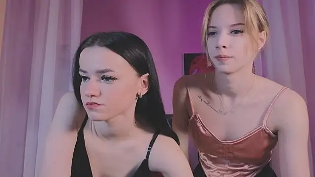 Snapshot of katt__y chatting on February 22, 5:34 am katt y online show from February 22, 5:34 am