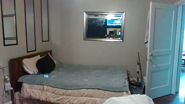 biggzee6 online show from February 26, 8:08 pm