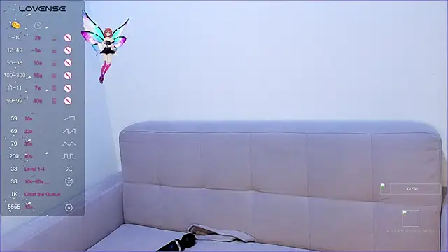 sophie mooreee online show from December 1, 1:27 pm