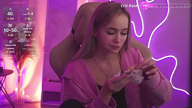 DakotaaJohnnson online show from November 13, 5:06 am