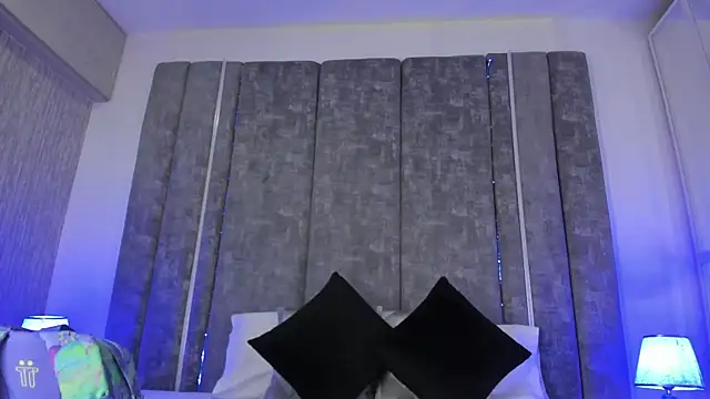 ValeriaOrtega online show from October 7, 11:40 am