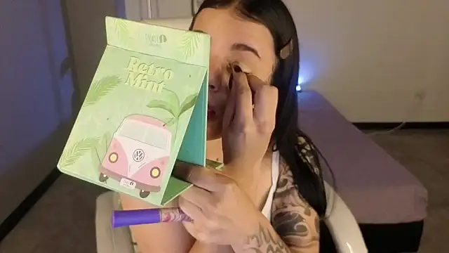 Nicole Foxx  online show from October 9, 7:56 pm