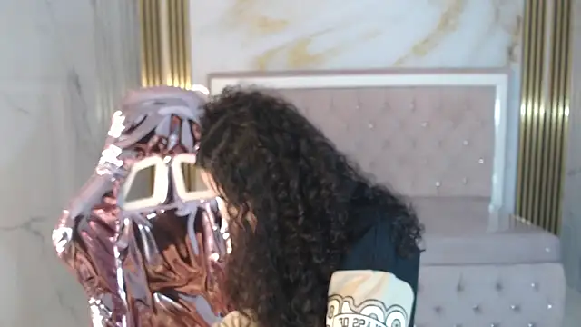 shalon diaz s online show from March 15, 1:18 pm