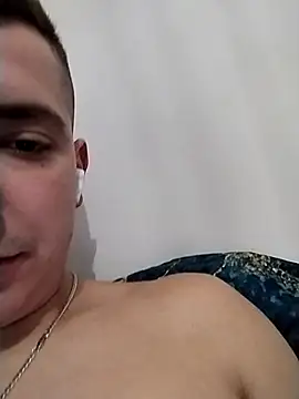 Pesos17 online show from September 28, 3:23 am