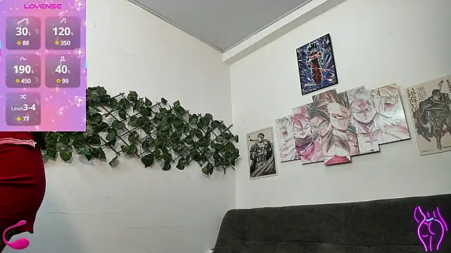 Snapshot of SophiaJohnson_17 chatting on January 24, 3:02 pm SophiaJohnson 17 online show from January 24, 3:02 pm