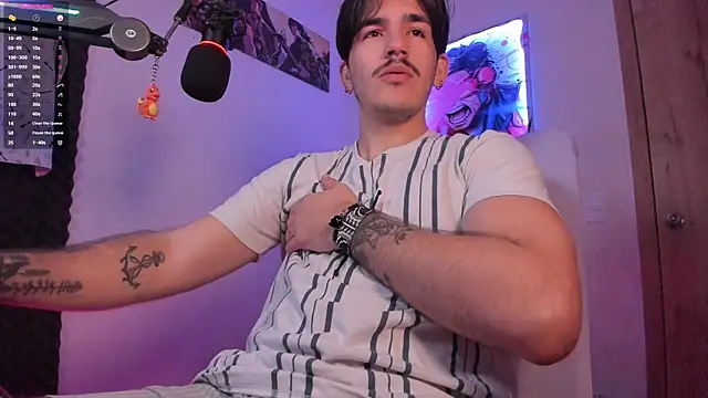 Snapshot of MaasterGerry chatting on February 9, 2:28 am MaasterGerry online show from February 9, 2:28 am