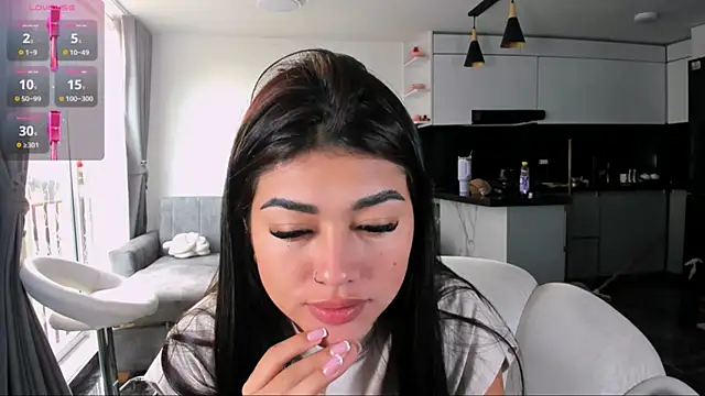 1lubonnie online show from November 17, 9:53 pm