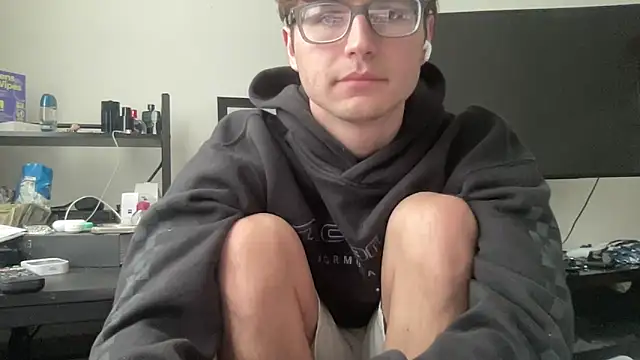 ryan 28747 online show from April 4, 5:21 pm