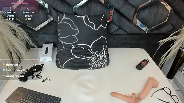 Ashley 7777 online show from March 8, 8:57 pm