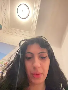 Snapshot of majdolin78 chatting on February 20, 2:35 pm majdolin78 online show from February 20, 2:35 pm