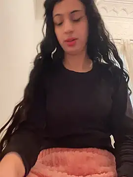 Snapshot of majdolin78 chatting on February 21, 10:39 am majdolin78 online show from February 21, 10:39 am