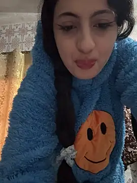 Snapshot of majdolin78 chatting on February 6, 9:56 am majdolin78 online show from February 6, 9:56 am