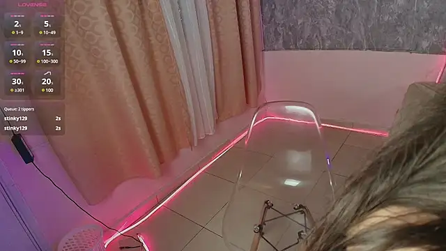 Snapshot of Lia_little18 chatting on March 8, 3:28 am Lia little18 online show from March 8, 3:28 am