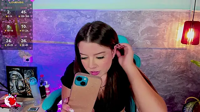 Snapshot of Lia_little18 chatting on October 27, 4:16 am Lia little18 online show from October 27, 4:16 am