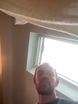 Snapshot of wyattstone chatting on February 10, 3:49 pm wyattstone online show from February 10, 3:49 pm