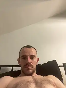 Snapshot of wyattstone chatting on February 21, 3:40 am wyattstone online show from February 21, 3:40 am