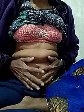 Snapshot of Sexy_Tanya69 chatting on December 5, 9:40 am Sexy Tanya69 online show from December 5, 9:40 am