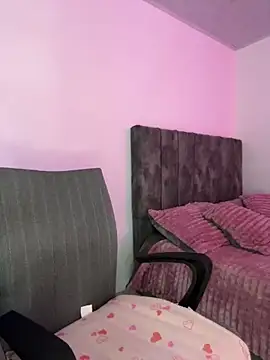 astrid  online show from September 18, 11:23 am