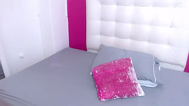 tinyy whore18 online show from March 22, 2:36 pm