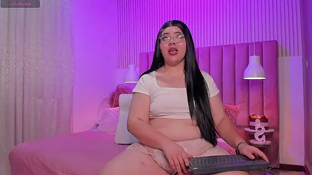ScarlettDreamss7 online show from July 20, 9:12 am