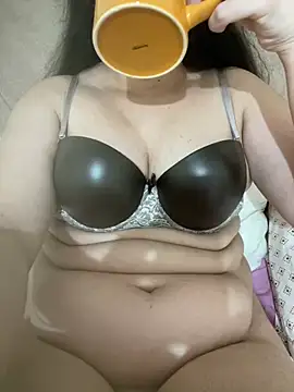 Snapshot of haskadin chatting on February 17, 9:13 am haskadin online show from February 17, 9:13 am