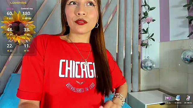 emili clark online show from November 21, 8:18 pm