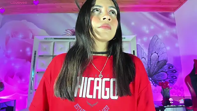 emili clark online show from March 4, 4:40 am