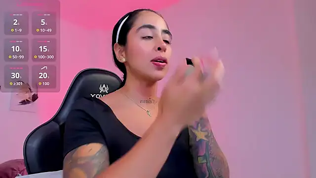 sophierooy22 online show from March 12, 3:01 am