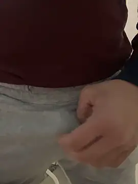 Snapshot of Greeneyes0820 chatting on January 21, 6:45 pm Greeneyes0820 online show from January 21, 6:45 pm