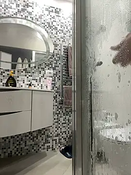 Snapshot of Greeneyes0820 chatting on February 1, 2:13 pm Greeneyes0820 online show from February 1, 2:13 pm