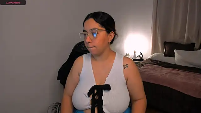 brithany olson25 online show from September 19, 11:00 am